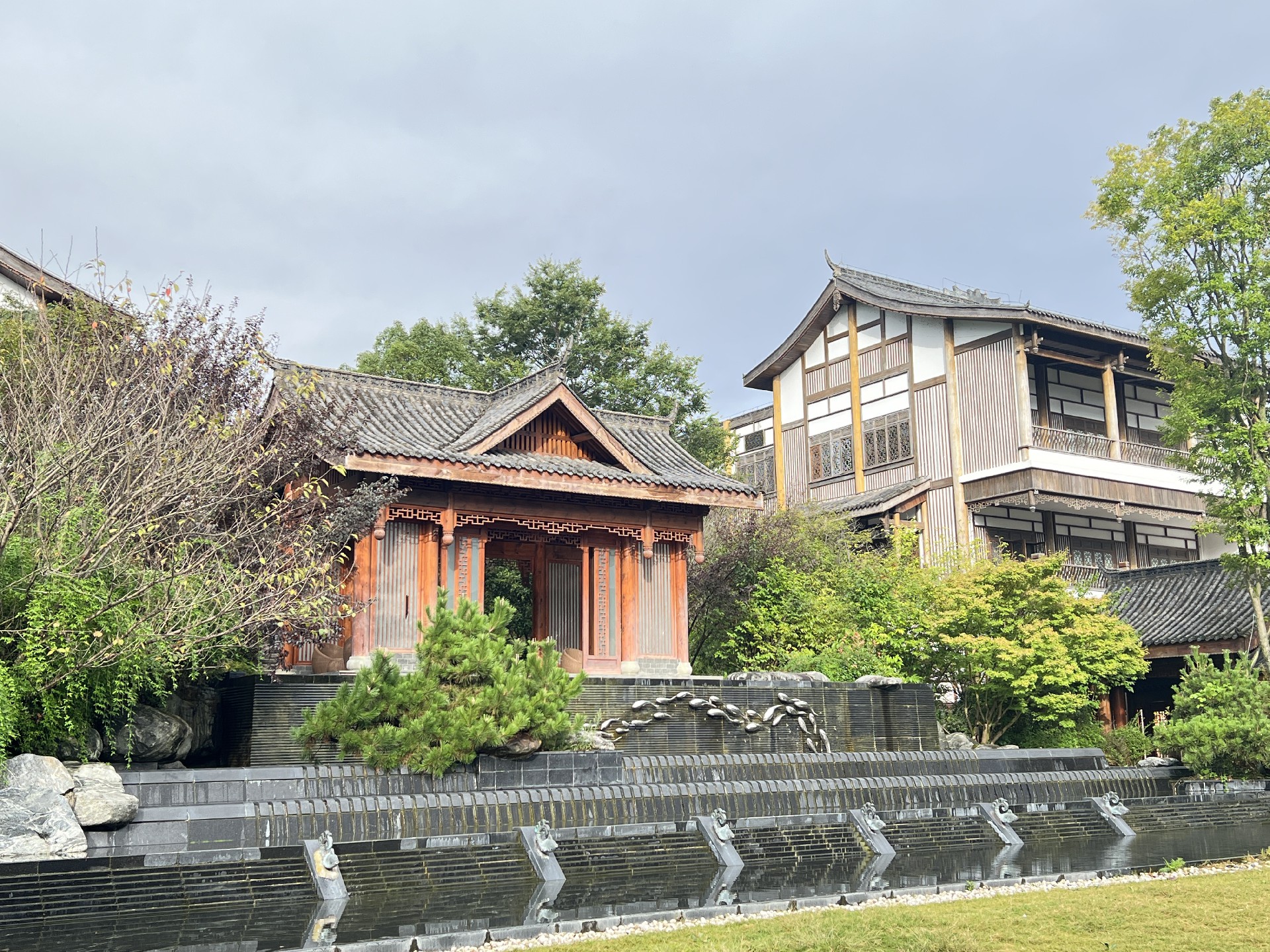 1697091511101803.jpg 阁.jpg